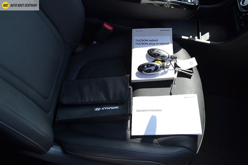 Hyundai Tucson 1,6 T-GDI PHEV 4WD AT PREMIUM - fotka 63 z 69