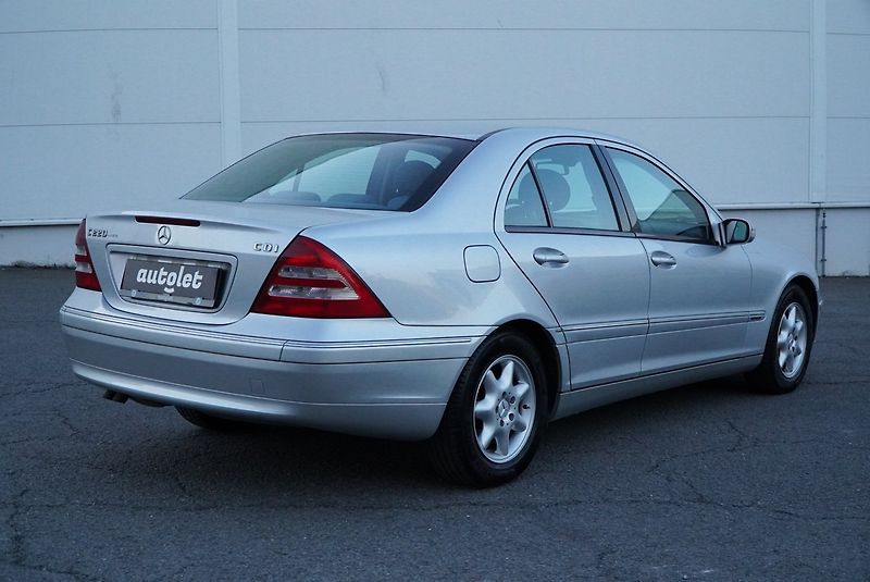 Mercedes-Benz 220 220 CDi ELEGANCE - fotka 11 z 23