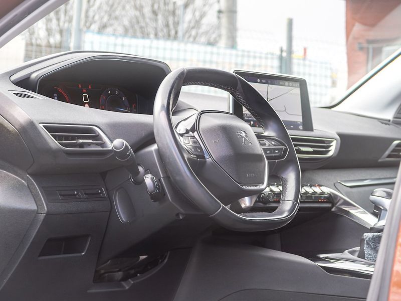 Peugeot 3008 (2018) ČR 1.6HDI 88KW – NAVIGACE - fotka 17 z 55