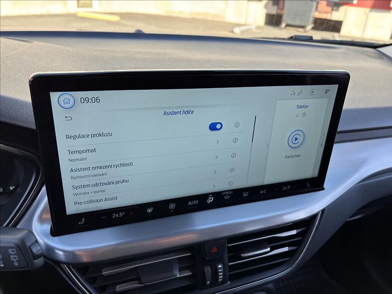 Ford Focus 1,5 EcoBlue 85kW TitaniumX AUT - fotka 35 z 45