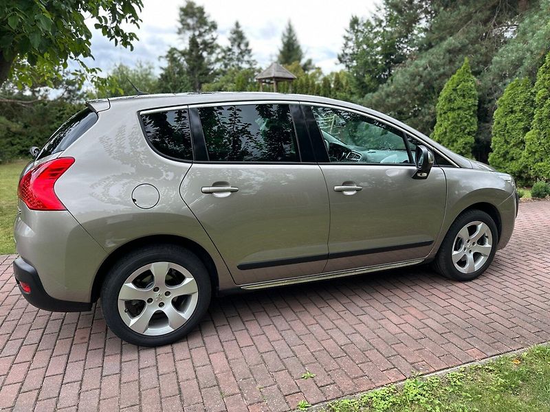 Peugeot 3008 (2011) 1.6Thp 115kw - fotka 8 z 27