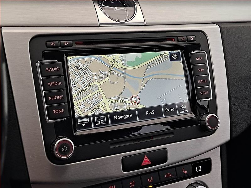 Volkswagen Passat (2012) 2.0 TDI, 4X4, Automat - fotka 17 z 20