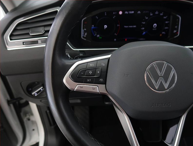 Volkswagen Tiguan Allspace (2024) Life 2.0 TDI, digi klima - fotka 23 z 28