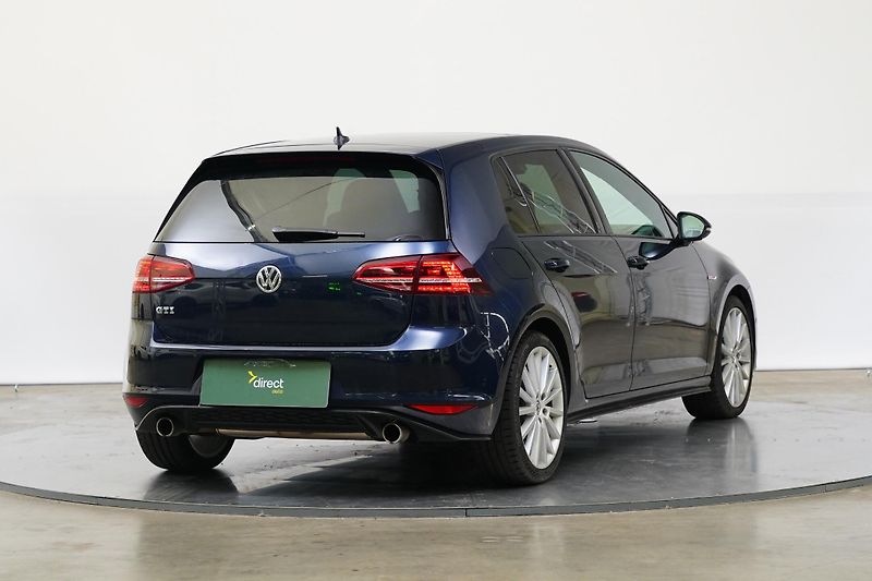 Volkswagen Golf - fotka 3 z 6