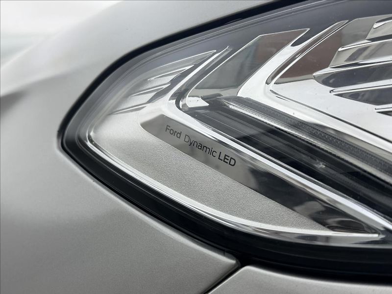 Ford Mondeo 2,0 110kW AT NAVI DPH LED ACC - fotka 40 z 41