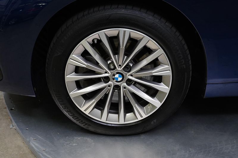BMW Řada 2 - fotka 10 z 26