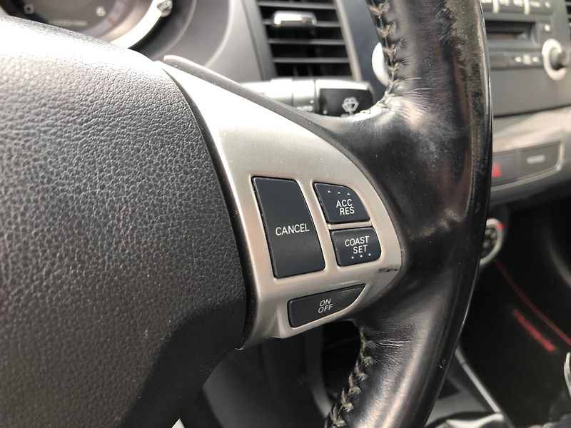 Mitsubishi Lancer (2008) 2.0 DI-D - fotka 22 z 30