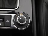 Volkswagen Touareg 3,0 TDI DSG 4M Exclusive 1.Maj - náhled 28