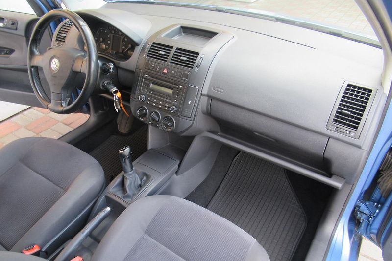 Volkswagen Polo 1.4i  KLIMA  - fotka 11 z 19