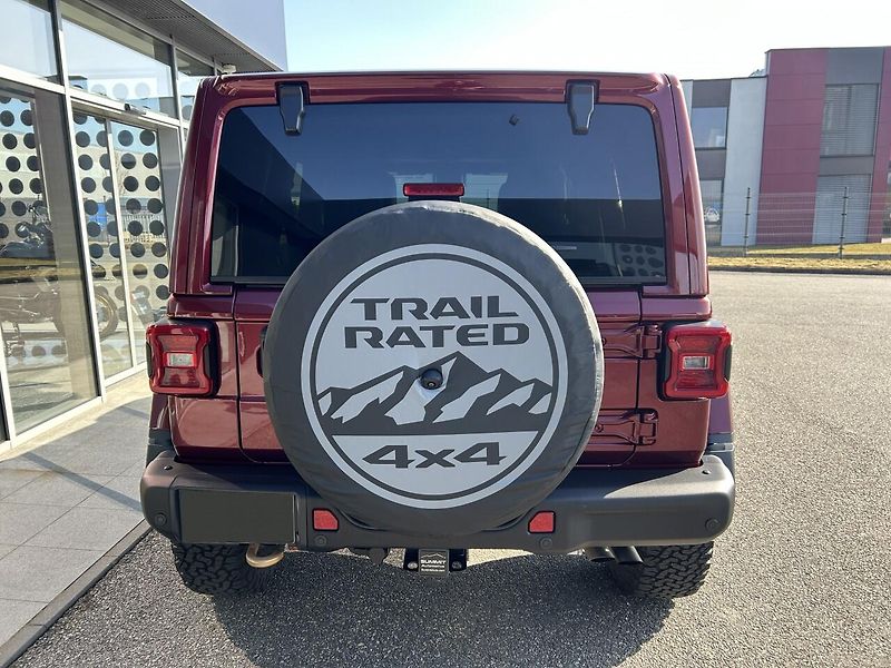 Jeep Wrangler Unlimited Rubicon 392 V8 - fotka 6 z 35