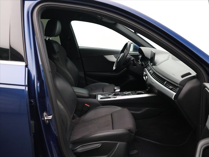 Audi A4 2,0 140KW S-Line Quattro CZ LE - fotka 12 z 27