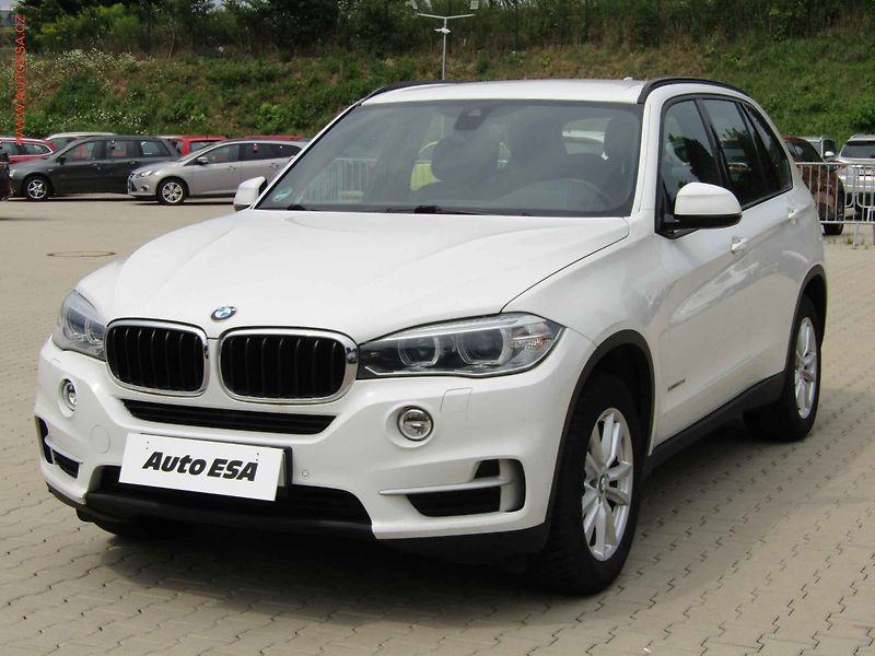 BMW X5 (2014) 3.0D xDrive30d, ČR, AT, bixen - fotka 3 z 19
