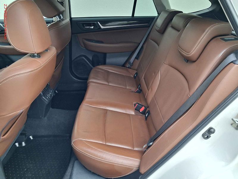 Subaru Outback (2020) 2.5i AWD, Executive, AT - fotka 10 z 19