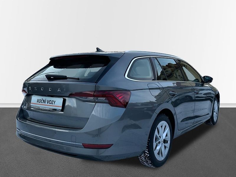 Škoda Octavia Combi 2,0 TDI 85kW Style M6F - fotka 2 z 22