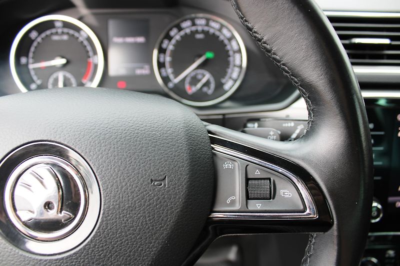 Škoda Superb (2018) 2,0TDI KŮŽE NAVI KLIMA  ALU 19 - fotka 37 z 44