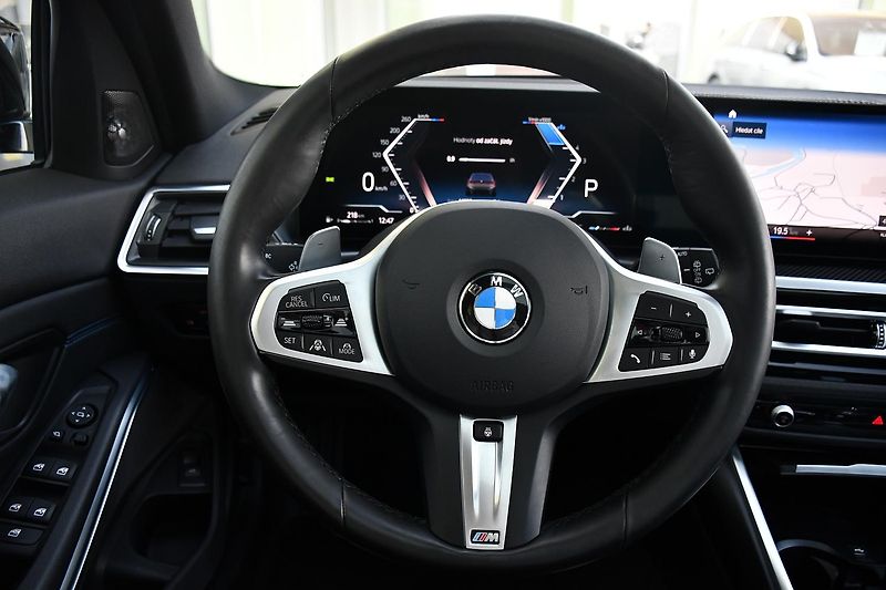 BMW Řada 3 320d xDrive MSPORT ČR 3LZÁRUKA - fotka 24 z 47