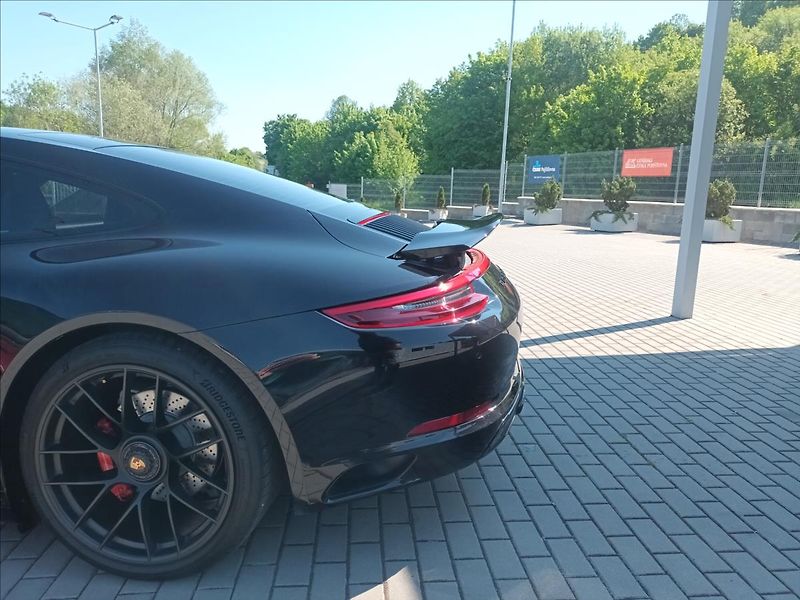 Porsche 911 3,0 Carrera 4 GTS,331KW, - fotka 44 z 50