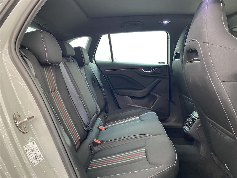 Škoda Scala 1,0 TSI 85kW DSG Monte Carlo - fotka 7 z 27