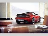Kromě dvoudveřového kupátka vznikl také roadster, který byl náležitě odlehčen. Auto bylo kompletně připraveno pro sériovou výrobu.