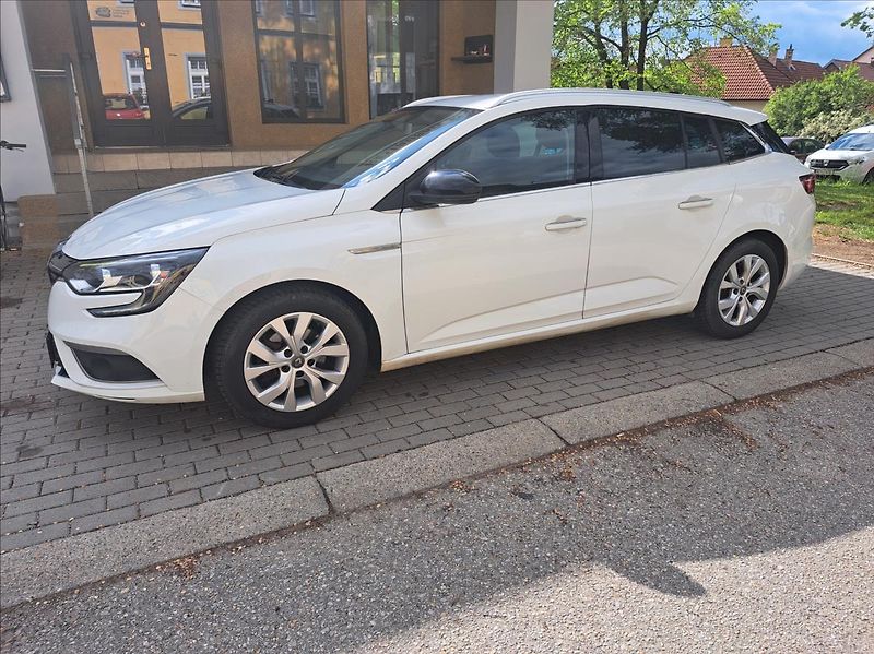Renault Mégane 1,5 dCi Grandtour - fotka 4 z 41