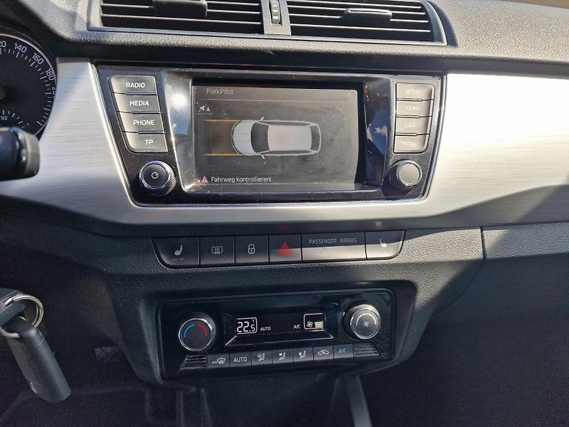 Škoda Fabia 1,0TSI DRIVE VÝHŘEV TAŽNÉ  - fotka 13 z 22