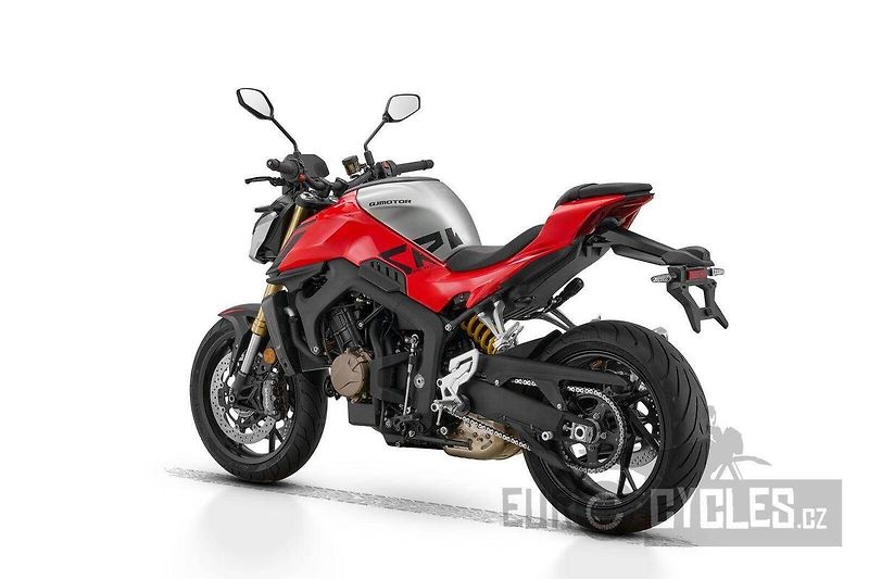 QJ Motor (2026) SRK 800 - fotka 20 z 20