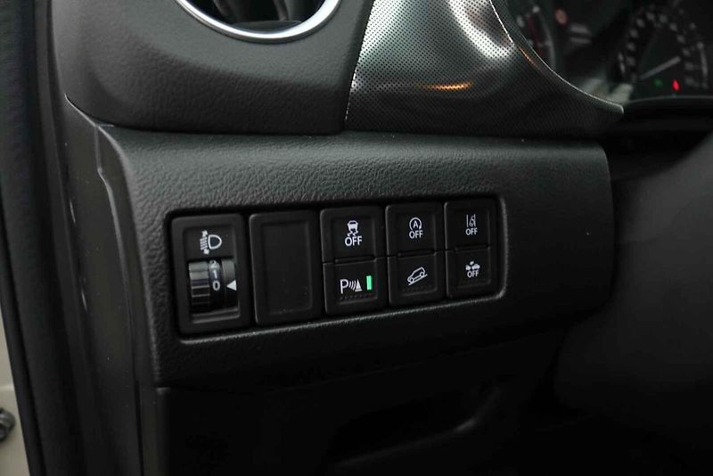 Suzuki Vitara je malé, ale schopné SUV. Prvky ze staré školy budou pro leckoho výhodou.