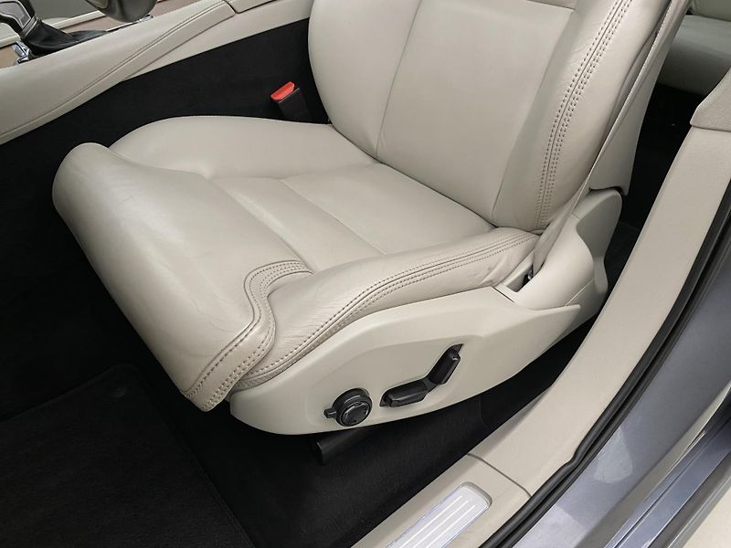 Volvo XC90 D5 AWD INSCRIPTION REZERVACE - fotka 24 z 54