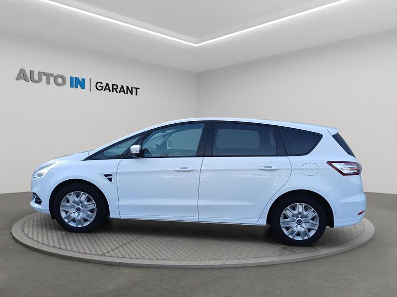 Ford S-MAX (2018) 1,5 118 KW - fotka 2 z 18