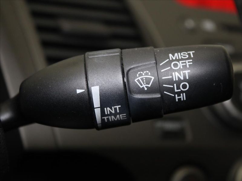 Honda Civic 2,0 VTEC 147kW Si 2.maj.124tkm - fotka 13 z 18
