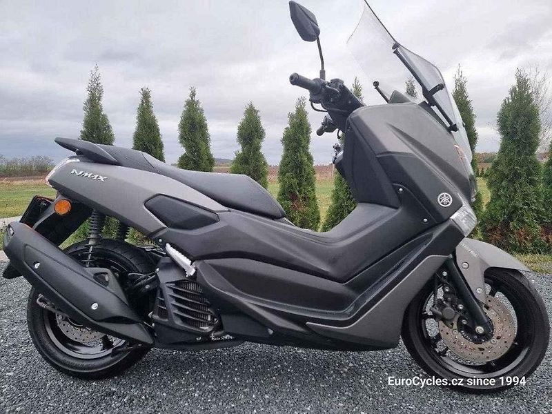 Honda SH 300i.