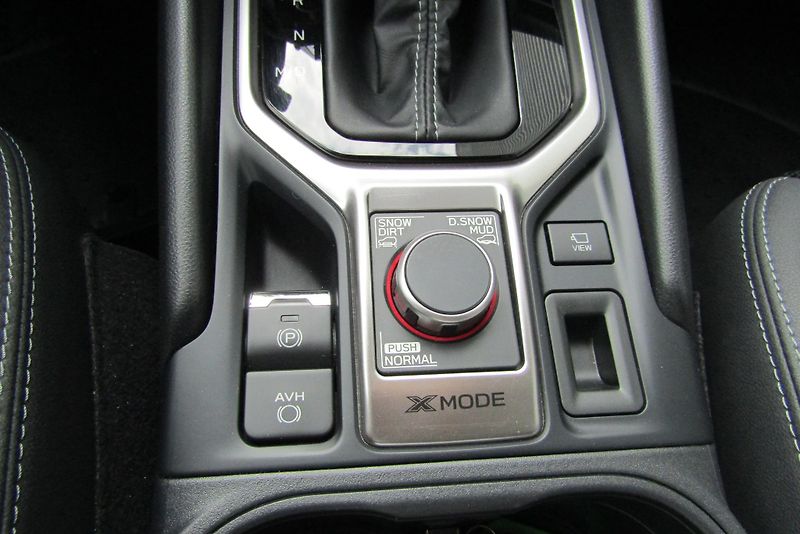 Subaru Forester (2022) Comfort NAVI ČR serv. kň. - fotka 14 z 37