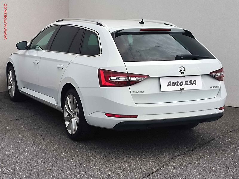 Škoda Superb (2016) 1.6 TDi, Style, DSG, bixen - fotka 6 z 23