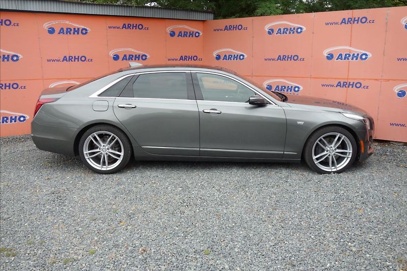 Cadillac CT6 3,6 i V6 250KW,SERV.KN.,AWD. - fotka 8 z 56