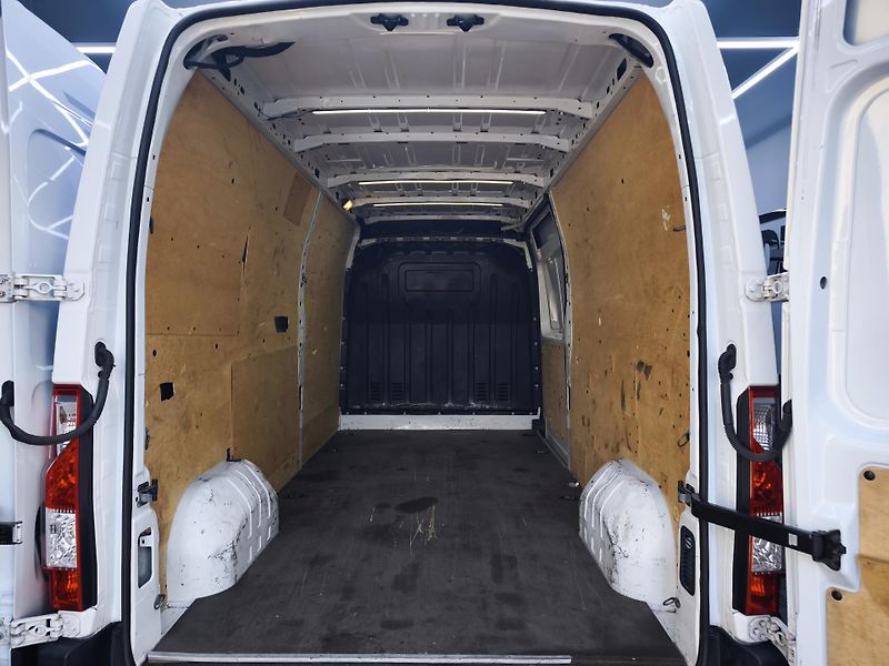 Renault Master (2019) 2.3, L3H2, klima, kamera - fotka 21 z 28