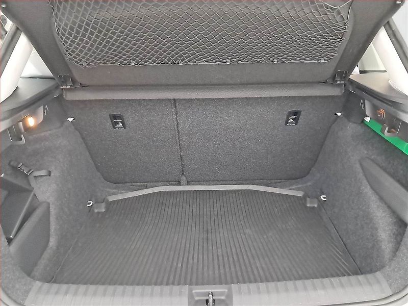 Škoda Kamiq (2019) Style 1.0 TSI, Serv.kniha - fotka 14 z 17
