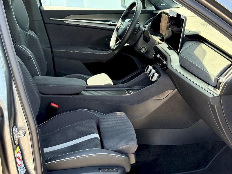 Škoda Kodiaq (2025) 4x4 DSG 2.0 TDI / 142 kW / SPO - fotka 22 z 33