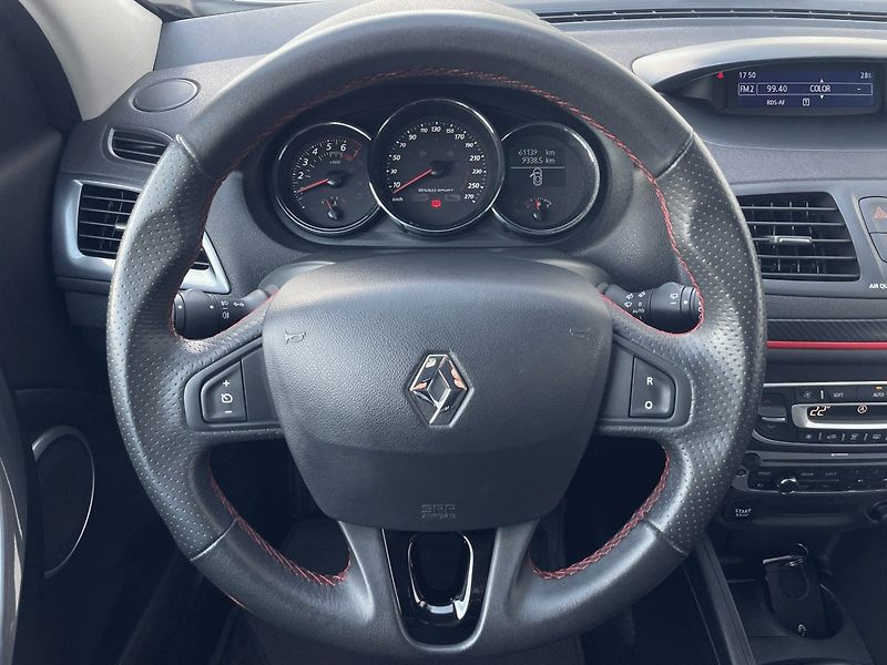 Renault Mégane (2013) Coupé GT LINE 1,4TCe 130k - fotka 17 z 22