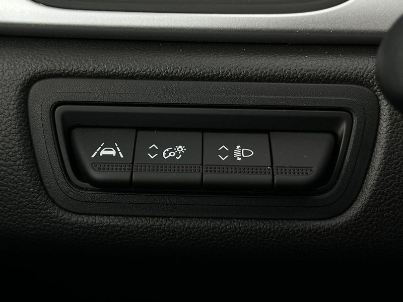 Renault Captur (2024) LPG 1.0 67kw, ČR, 1.maj, tov.z - fotka 18 z 25