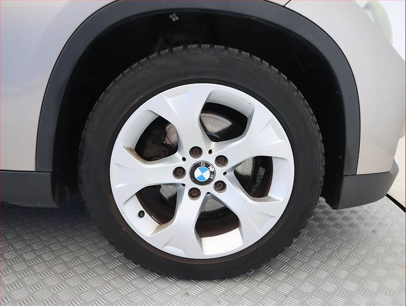 BMW X1 (2013) sDrive18d, Automat - fotka 15 z 16