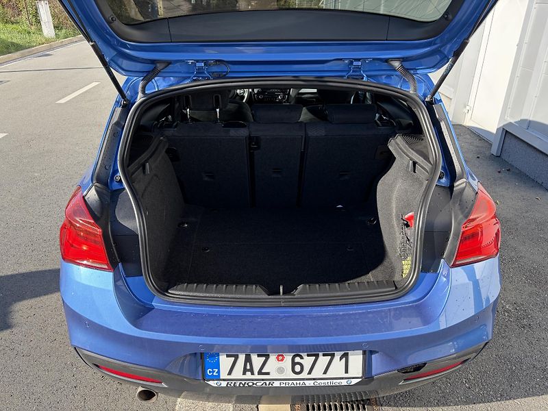 BMW Řada 1 (2015) 118d M-packet - fotka 17 z 17