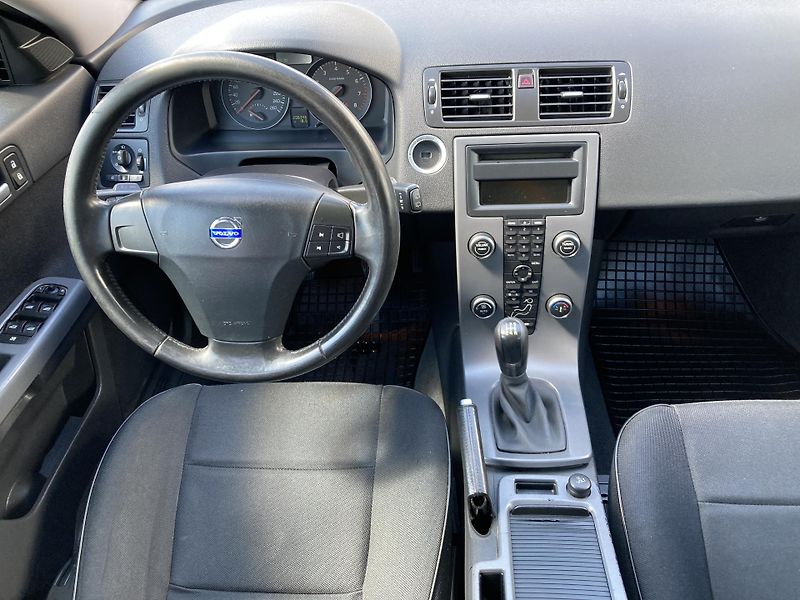 Volvo V50 (2008) 1,6i 74kW  - fotka 7 z 15