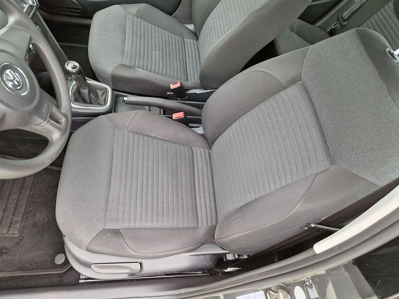 Volkswagen Polo Comfortline 1.4 - fotka 18 z 34