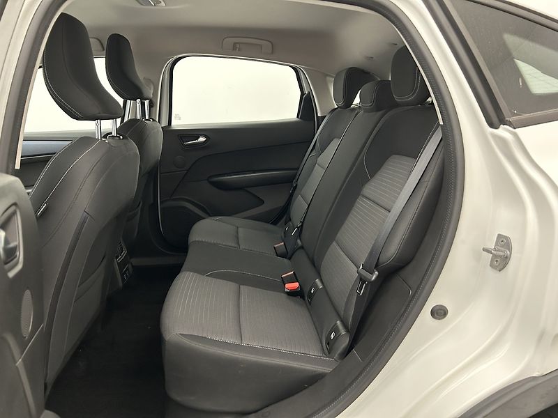 Renault Arkana 1.3 TCe Zen - fotka 16 z 23