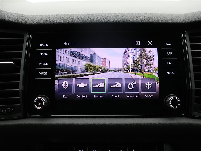 Škoda Kodiaq 2,0 TDI RS 176kW DSG 4x4 - fotka 21 z 31