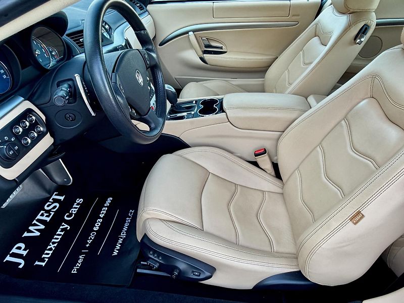 Maserati Granturismo (2012) S 4.7 V8 1. MAJITEL 33.222 km! - fotka 2 z 57