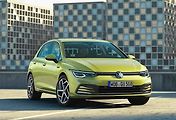 VW Golf - od 770 900 Kč.