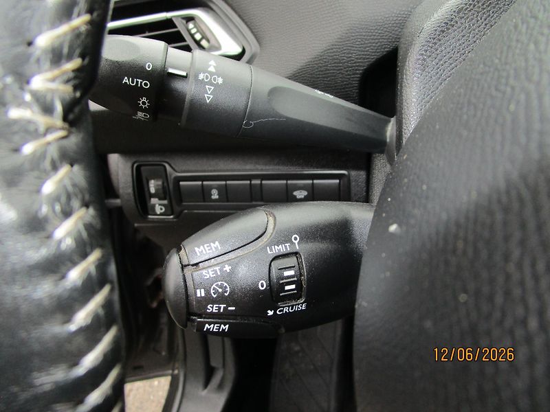 Peugeot 308 (2019) 1,5 HDi SW  - fotka 13 z 30
