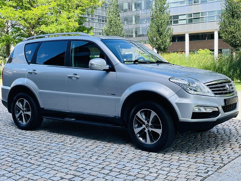 SsangYong Rexton 2.0TD 4x4 AUT KAM 7MÍST TAŽNÉ - fotka 8 z 48