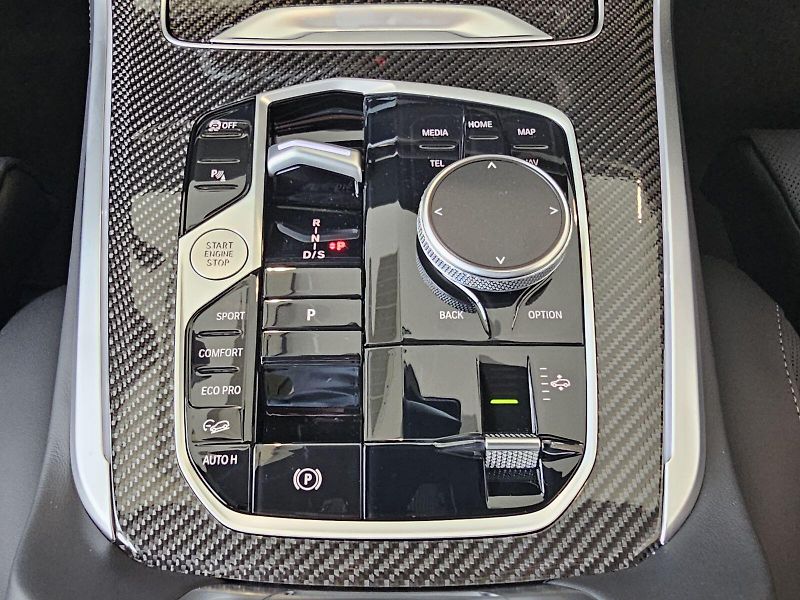 BMW X5 xDrive30d - fotka 24 z 38
